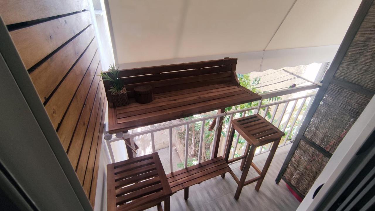 Feel Good Vibes - Apt Suite Athens Ngoại thất bức ảnh